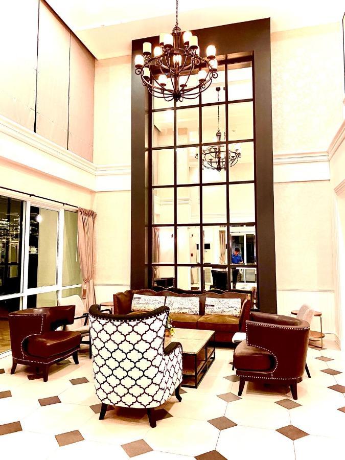 Отель Courtyard Khaoyai Накхонратчасима Экстерьер фото